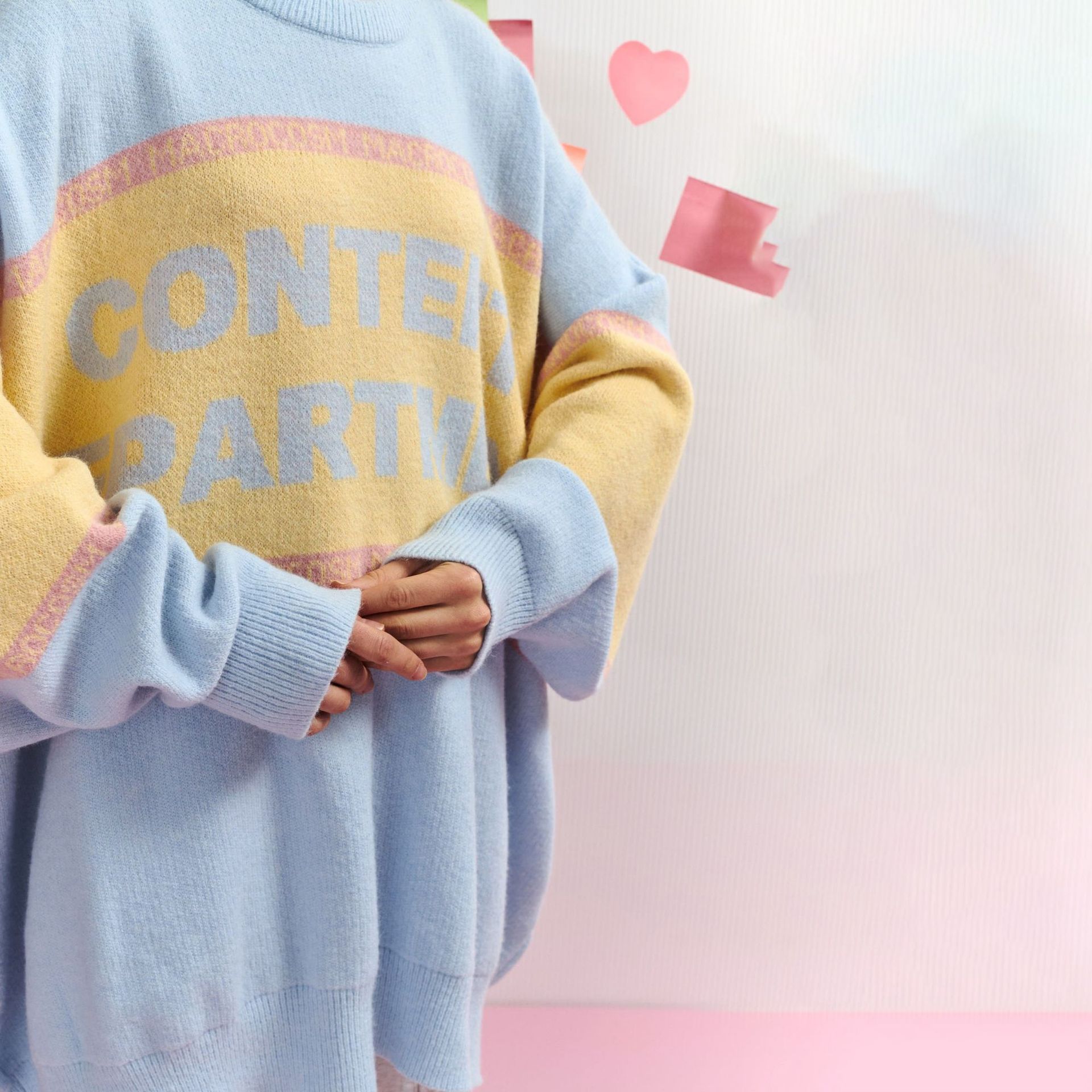 Designsoo Colorblock Letter Print Oversized Sweater for Women – Casual Knit Pullover