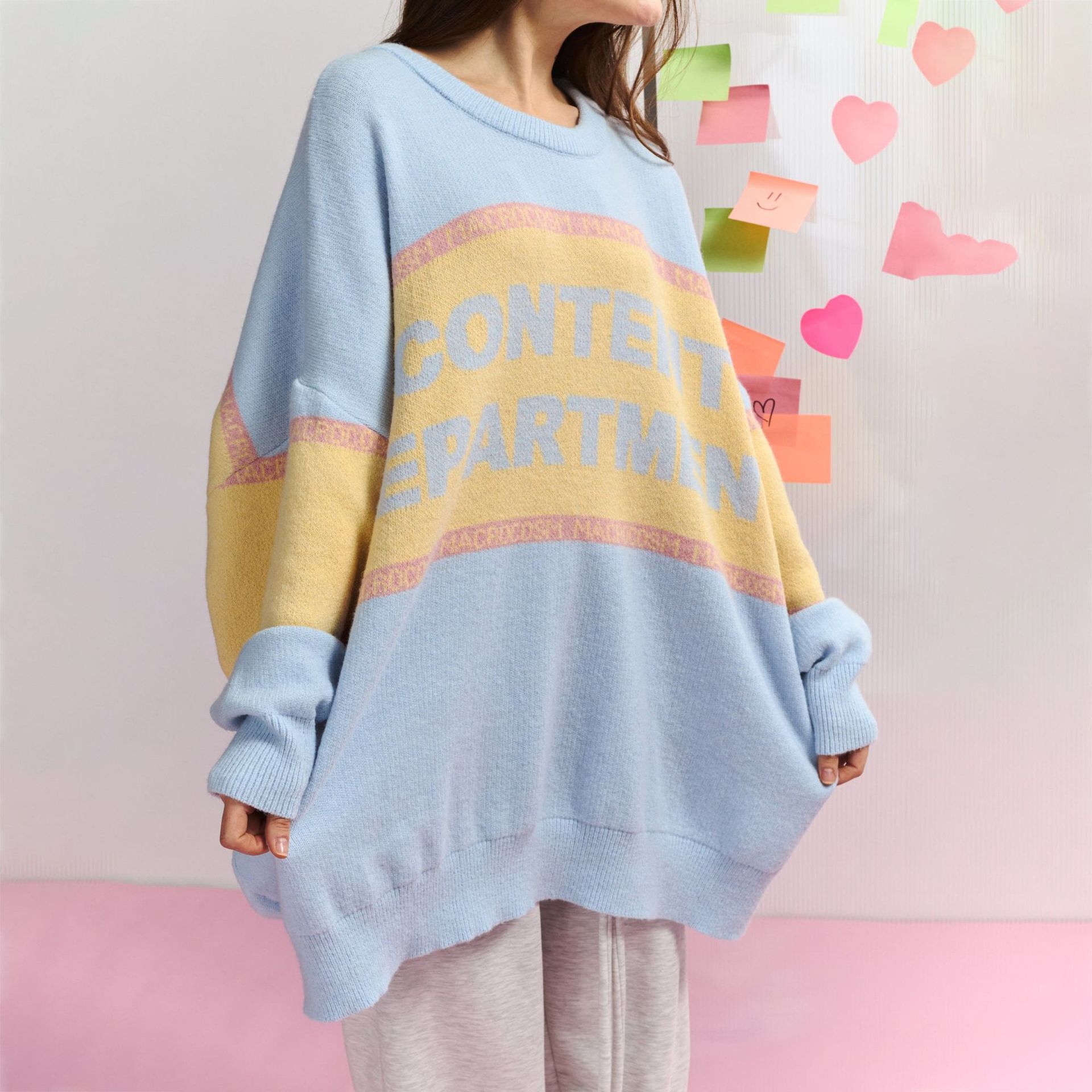 Designsoo Colorblock Letter Print Oversized Sweater for Women – Casual Knit Pullover