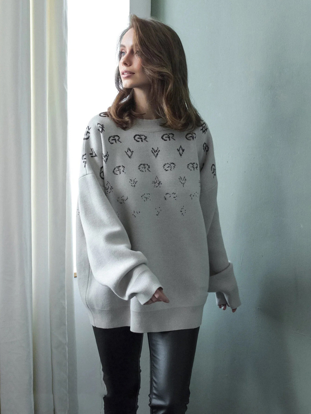 Geometric Pattern Oversized Sweater for Women – Artistic Knit Pullover