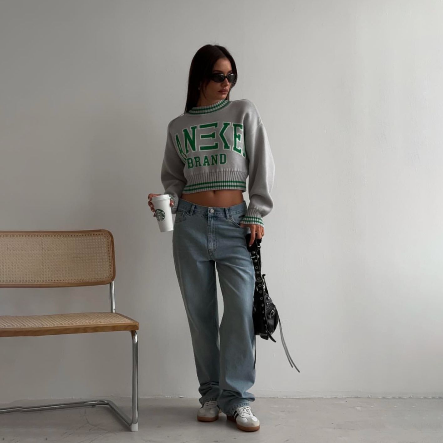 Designsoo Short Cropped Sporty Colorblock Oversized Sweater for Women – Casual Knit Pullover