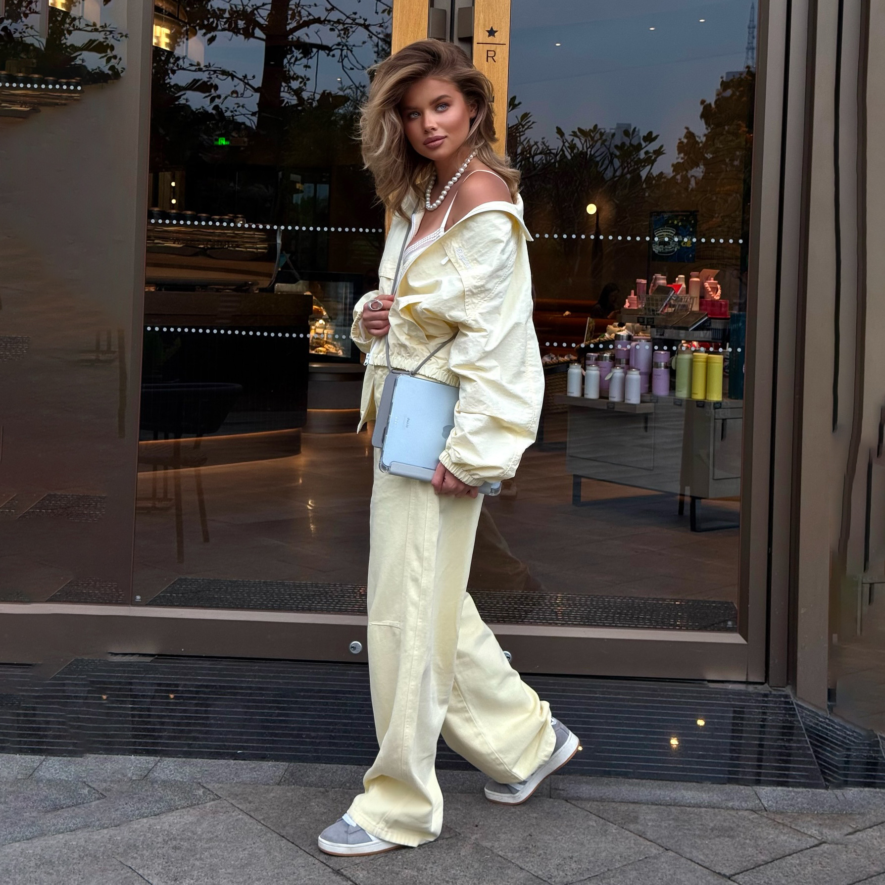 Soft Yellow Fresh and Comfortable Loose Fit Sports Jacket for Women – Spring New Arrival