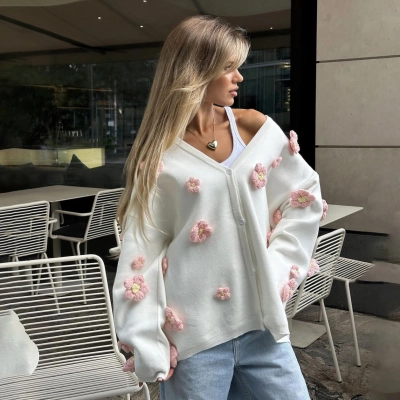 French Sweet & Spicy Style 3D Floral Embroidery Lazy Chic Sweater for Women – Trendy Knit Top with Romantic Touch 01