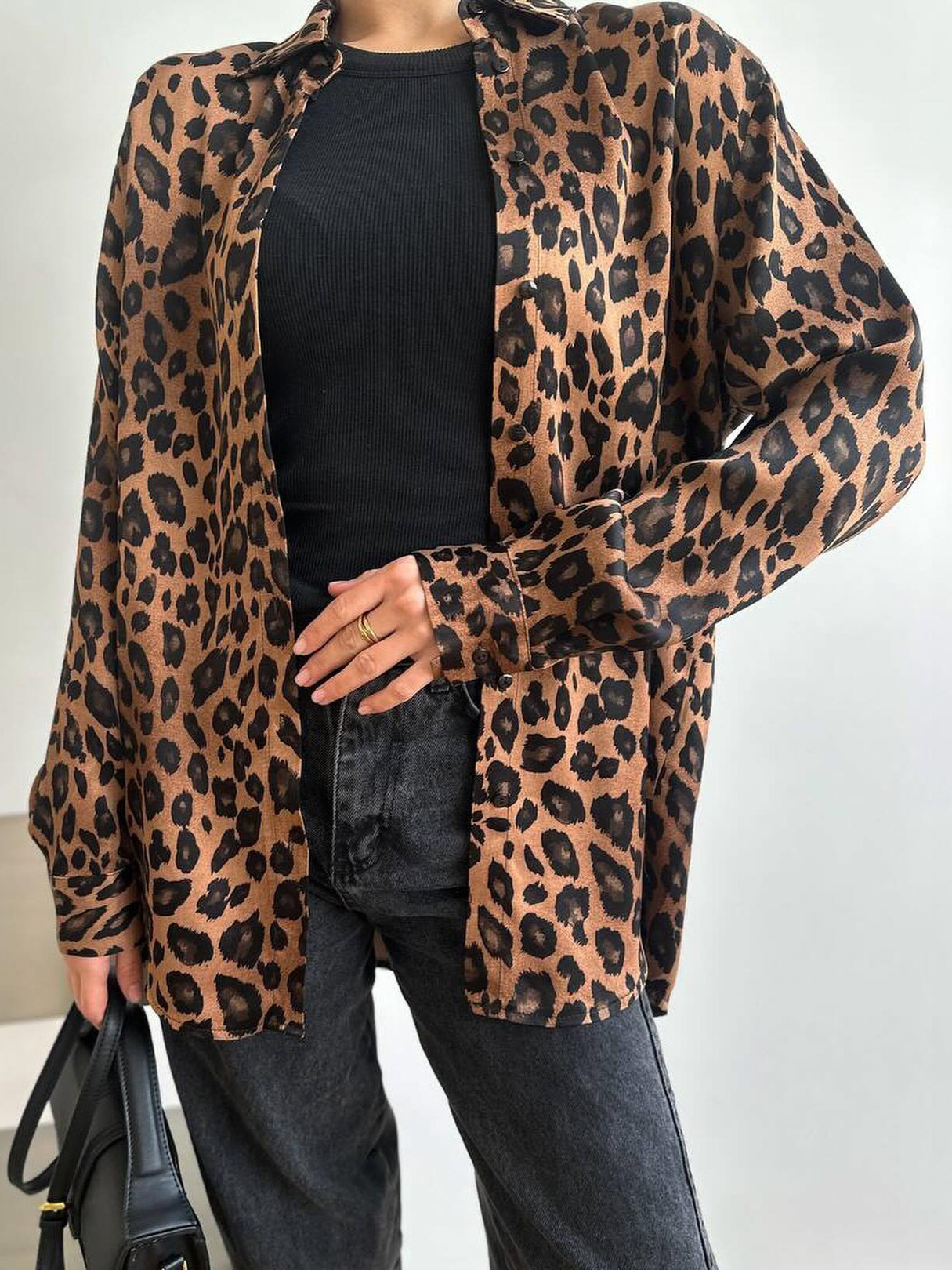 Hong Kong Style Long Sleeve Leopard Print Shirt Jacket for Women – Vintage Inspired Casual Blouse Coat