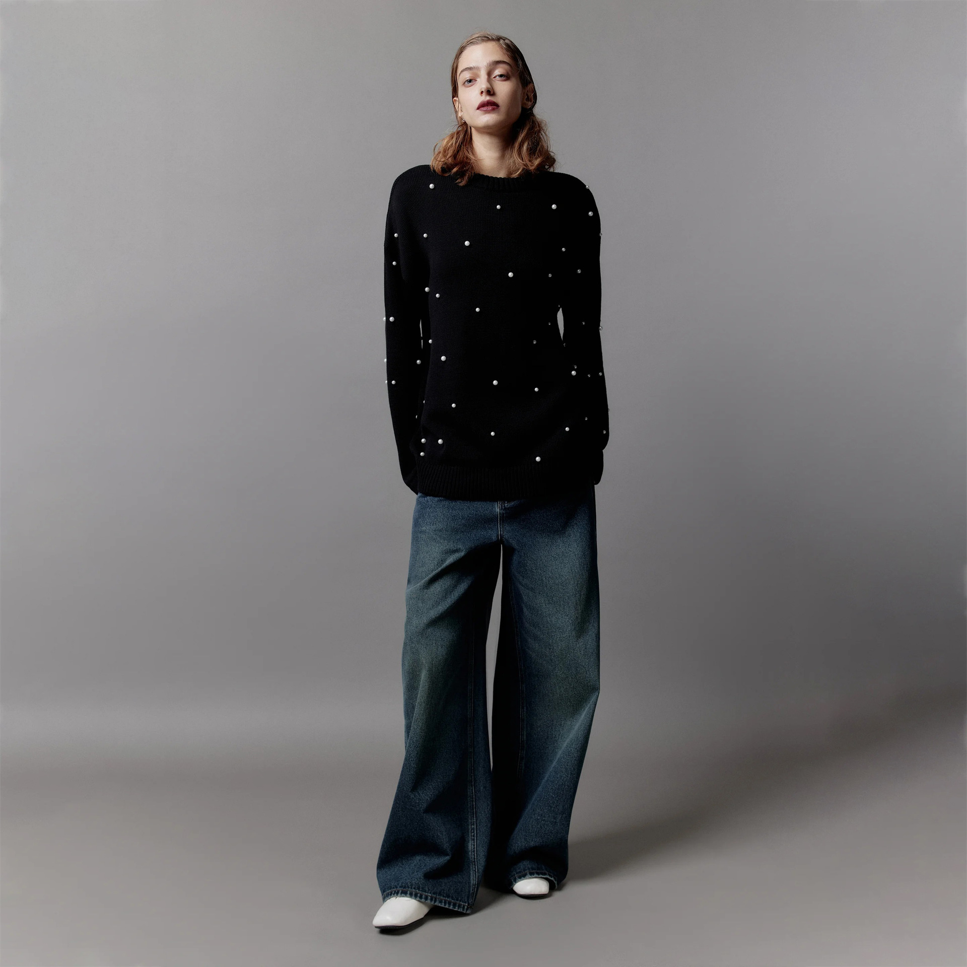 Solid Color Pearl Decor Oversized Sweater for Women – Casual Knit Pullover with Elegant Detailing