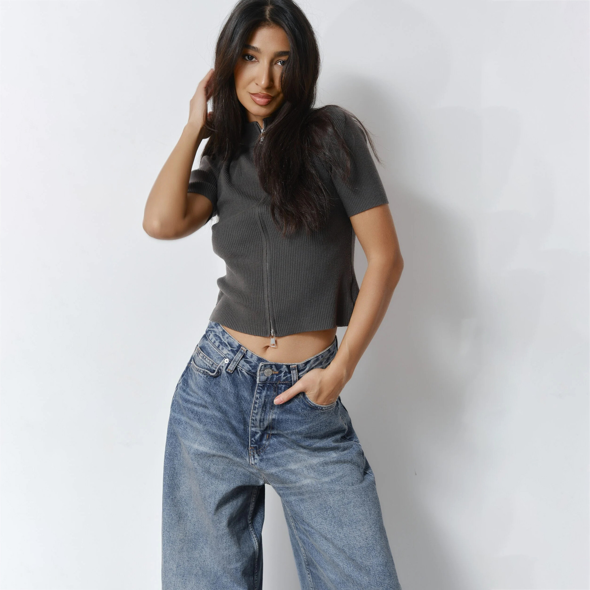 Solid Color Zipper Front Sleeveless Slim Fit Knit Sweater for Women – Spring Autumn Fashion Top