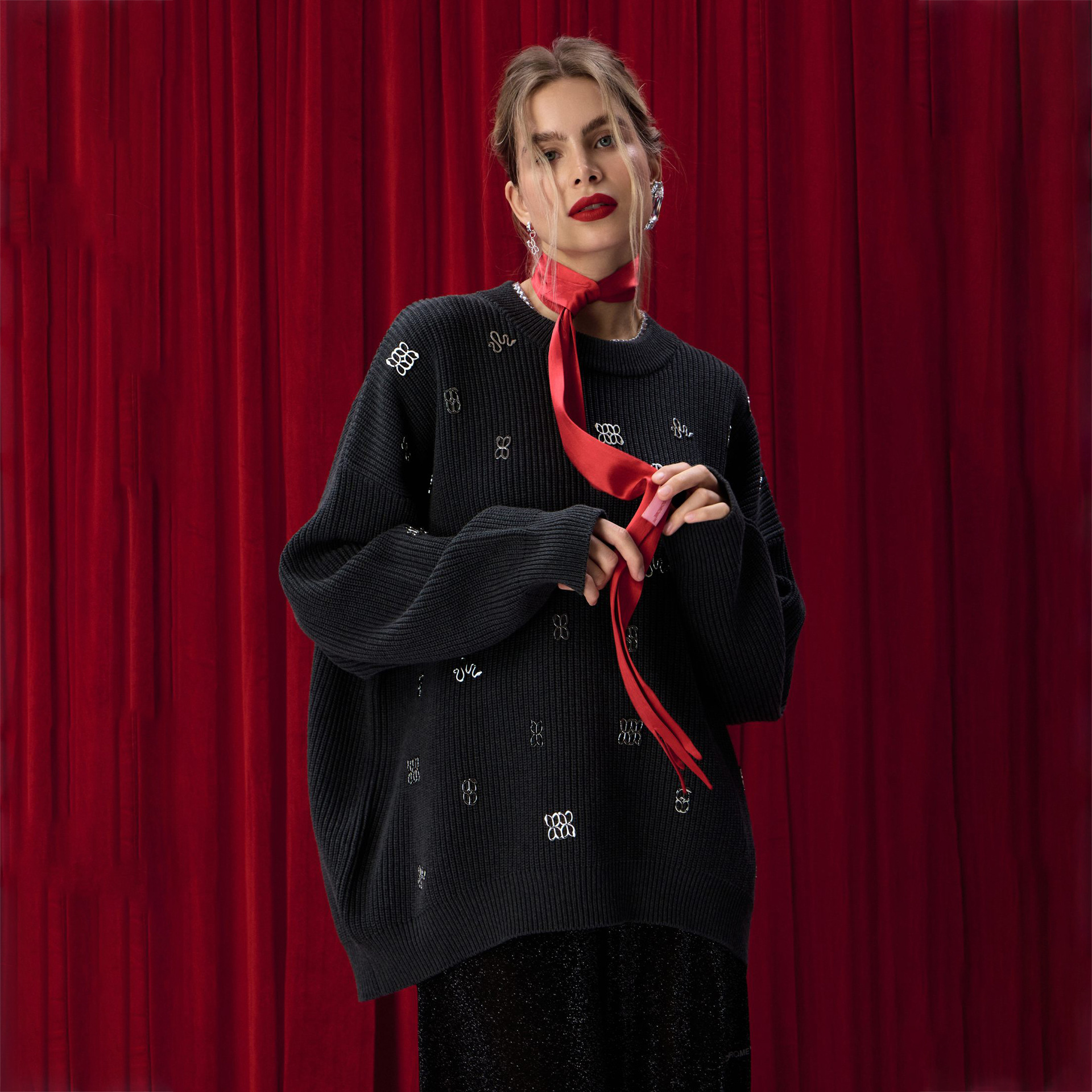 Designsoo Stylish Metal-Decorated Lazy Chic Sweater