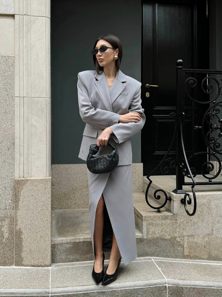 Waist-Cinching Tailored Blazer and Pencil Skirt Suit Set