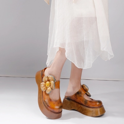 Floral Decorated Genuine Leather Toe-Cap Outdoor Sandals 02