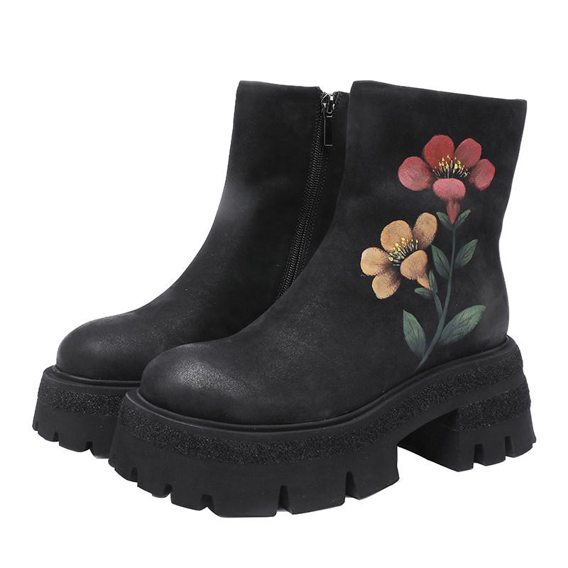 Cowhide Vintage Hand Embroidery Elegant Versatile Short Boots