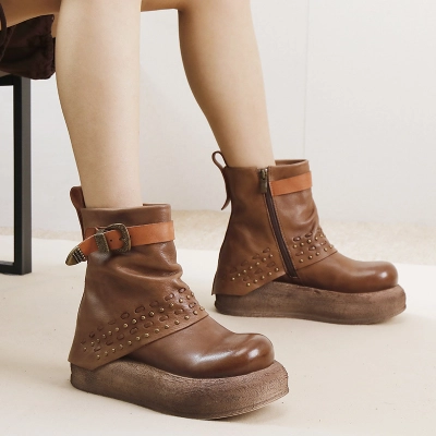 Top Grain Leather Studs Thick Sole Vintage Fashion Boots Short Boots for Men & Women 01