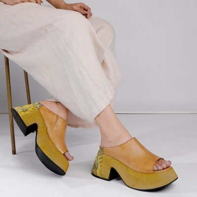 Women's Chinese Style Wedge Sole Platform Genuine Leather Embroidered Sandals 02