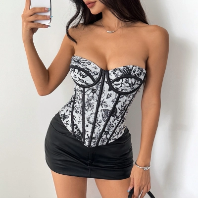  French Jacquard Underwire Bustier with Fishbone Lacing – Elegant Women’s Crop Top for Layering or Wearing Out 02