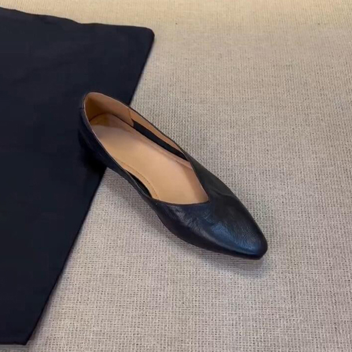 Ultra Soft Genuine Leather Slip-On Loafer with V-Shaped Buckle – Minimalist Vintage Style Flat Shoes for Women