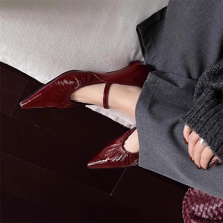 Elegant Pointed Toe Mary Jane Loafer with Pleated Detail & Ankle Strap – Genuine Leather Low Heel Women’s Shoes