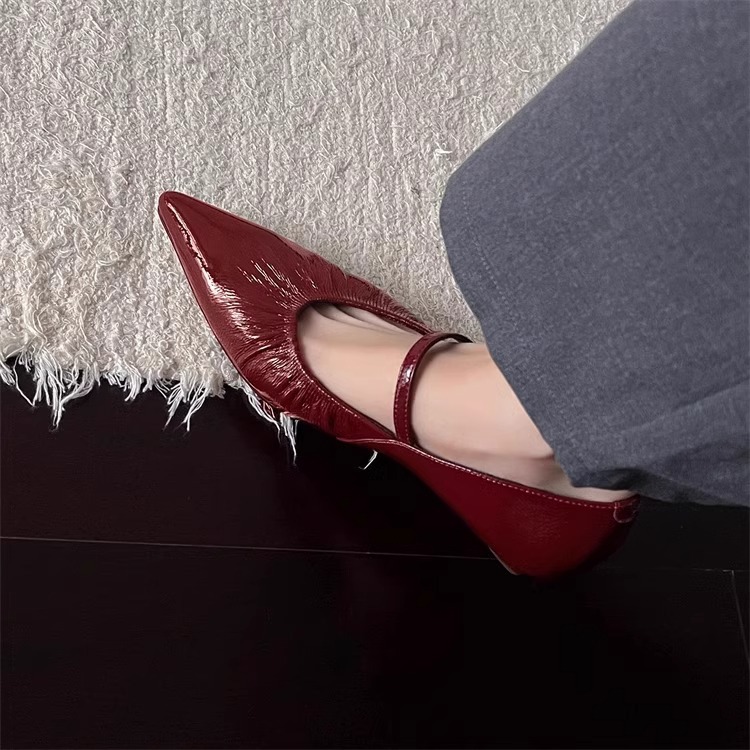 Elegant Pointed Toe Mary Jane Loafer with Pleated Detail & Ankle Strap – Genuine Leather Low Heel Women’s Shoes