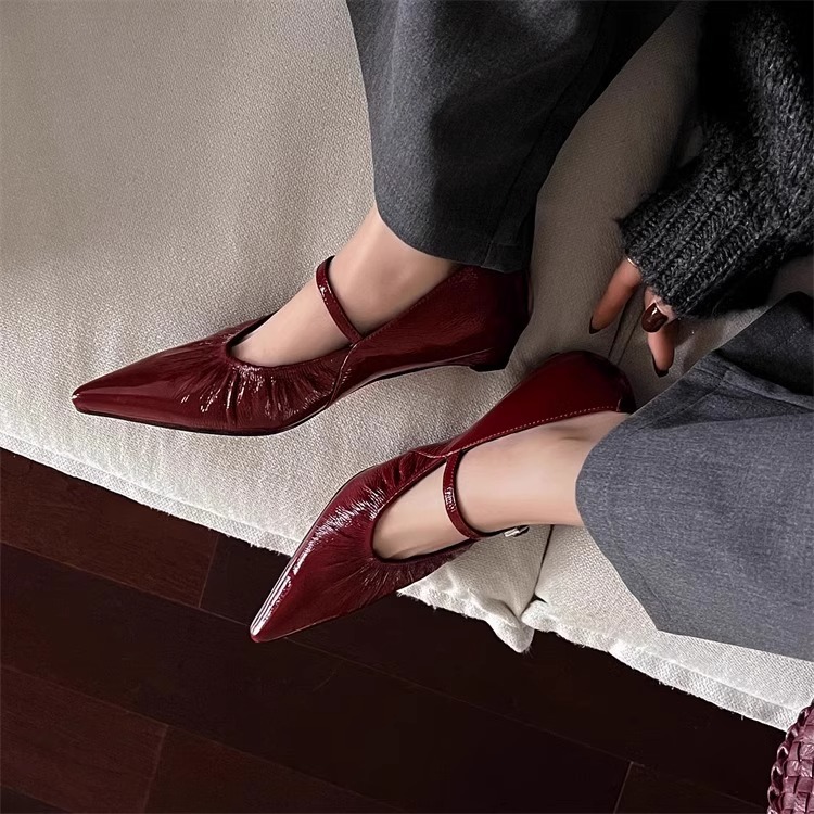 Elegant Pointed Toe Mary Jane Loafer with Pleated Detail & Ankle Strap – Genuine Leather Low Heel Women’s Shoes