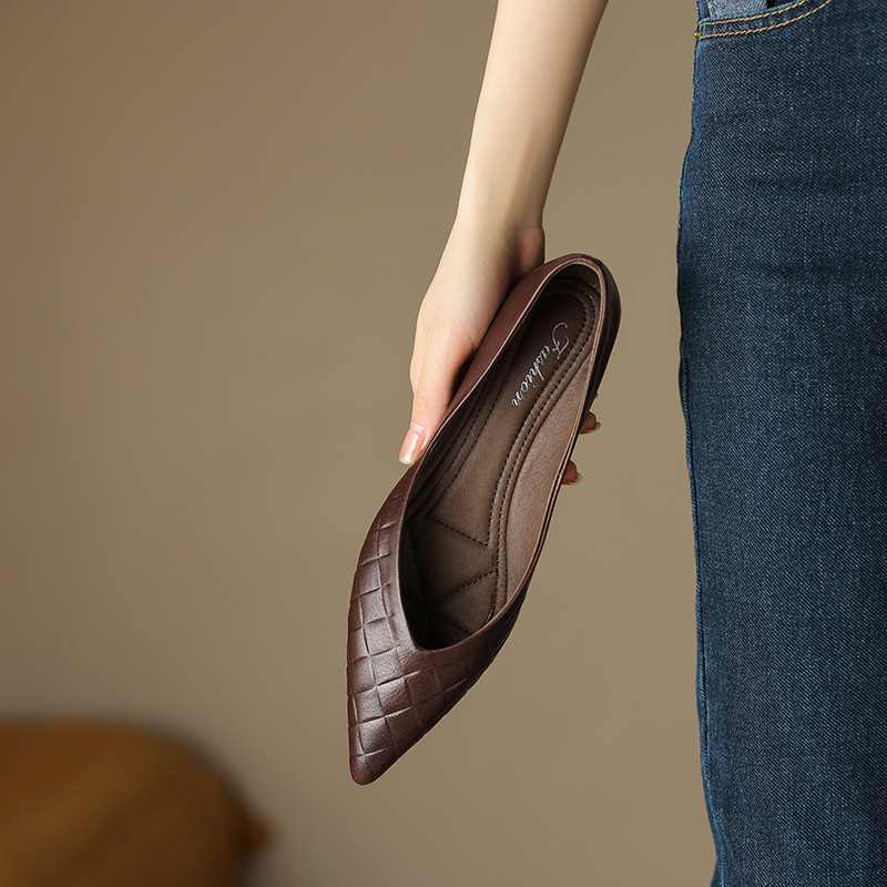 Vintage Pointed Toe Loafer with Woven Detail – Slip-On Mule Flat Shoe for Women