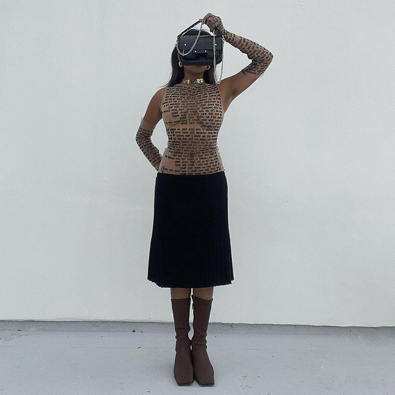 Fashion Round Neck Sleeveless Mesh Crop Top with Letter Print – Trendy Girlie Graphic Tee 2025 Summer New Arrival