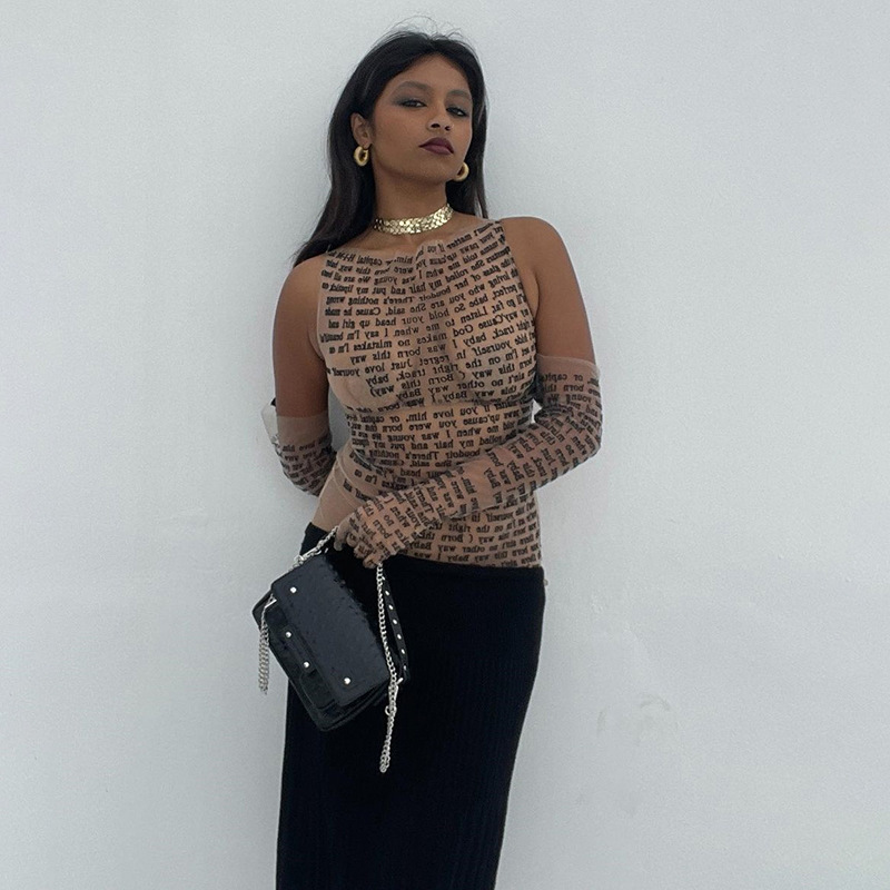 Fashion Round Neck Sleeveless Mesh Crop Top with Letter Print – Trendy Girlie Graphic Tee 2025 Summer New Arrival