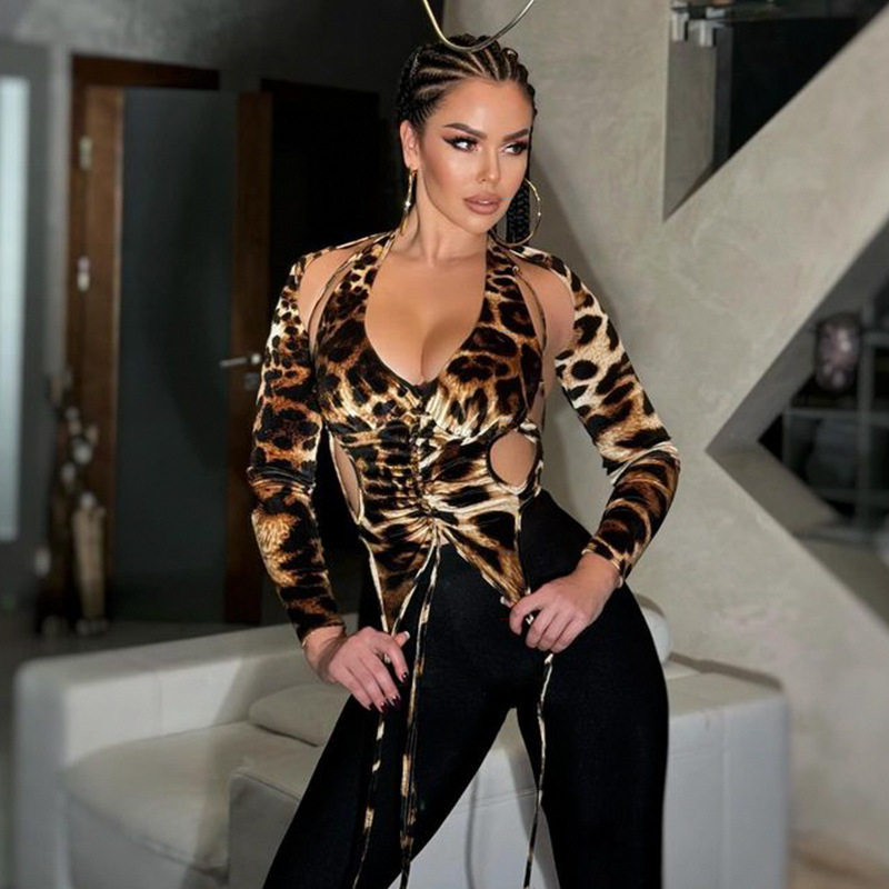 V-Neck Cutout Halter Sleeve Ruched Leopard Print Top – Trendy Streetwear Crop Top for Women