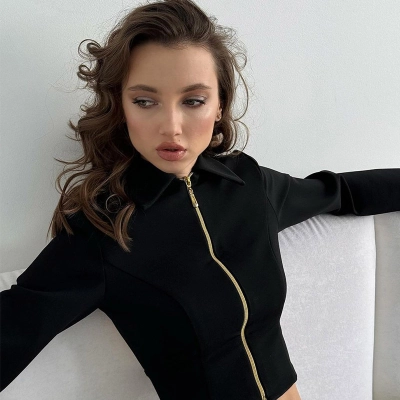 American Girlie Style Long Sleeve Zip-Up Crop Top with Open Back – Sexy and Slimming 01