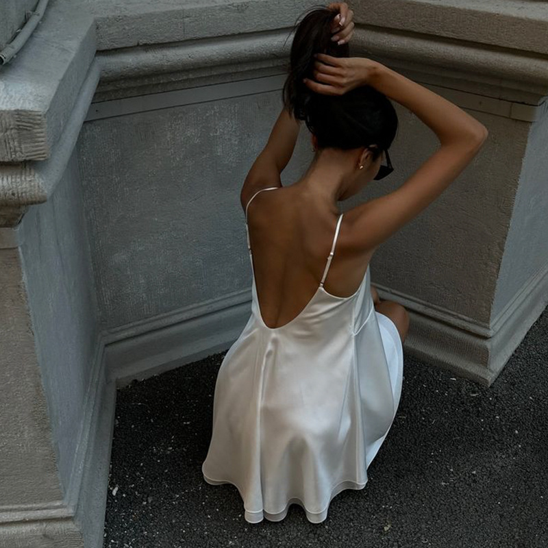 Elegant V-Neck Lace Trim Spaghetti Strap Satin Sleep Dress – Cozy & Flirty Lounge Dress