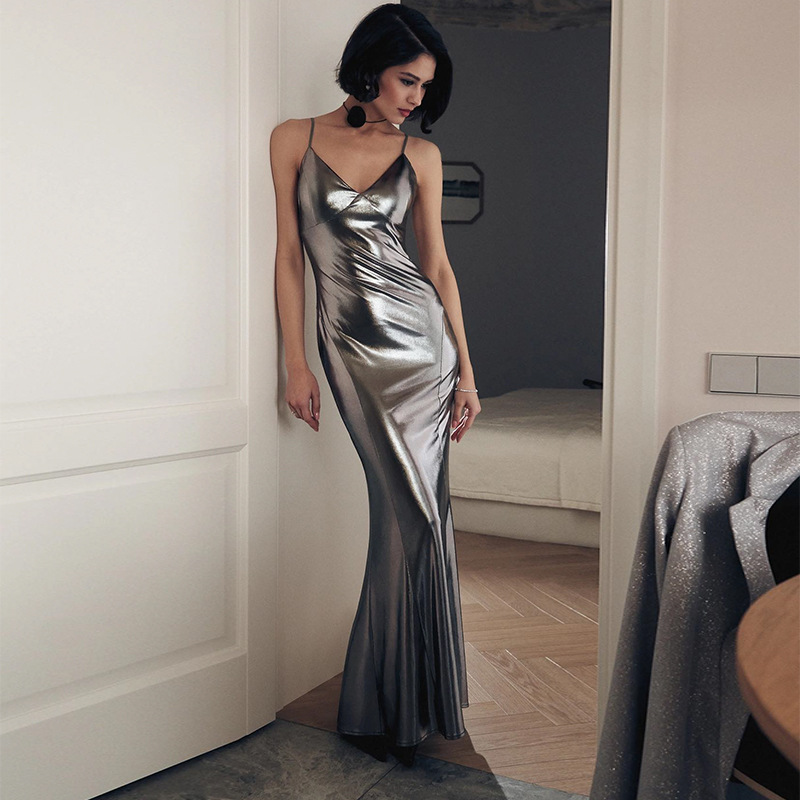 Sexy Backless Strapless Liquid Metal Shiny Silver Mermaid Gown – Glittering Evening Dress for Party, Night Club & Red Carpet Events