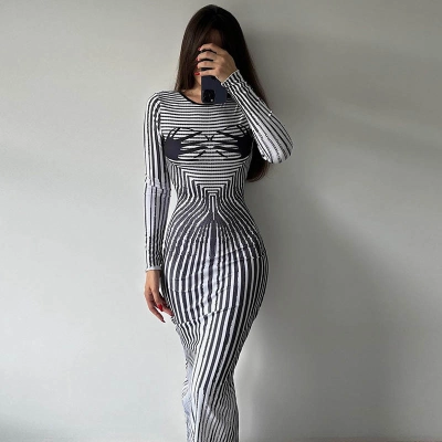 Round Neck Long Sleeve 3D Stripe Print Bodycon Dress – Flattering Slim Fit Dress for Office, Date & Everyday Wear 01