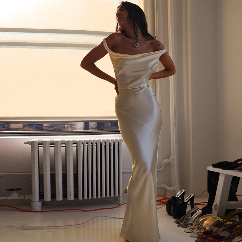 Satin Backless Strapless Deep V Plunge Long Bodycon Dress – Sexy & Elegant Evening Gown for Date, Party & Photo Shoot