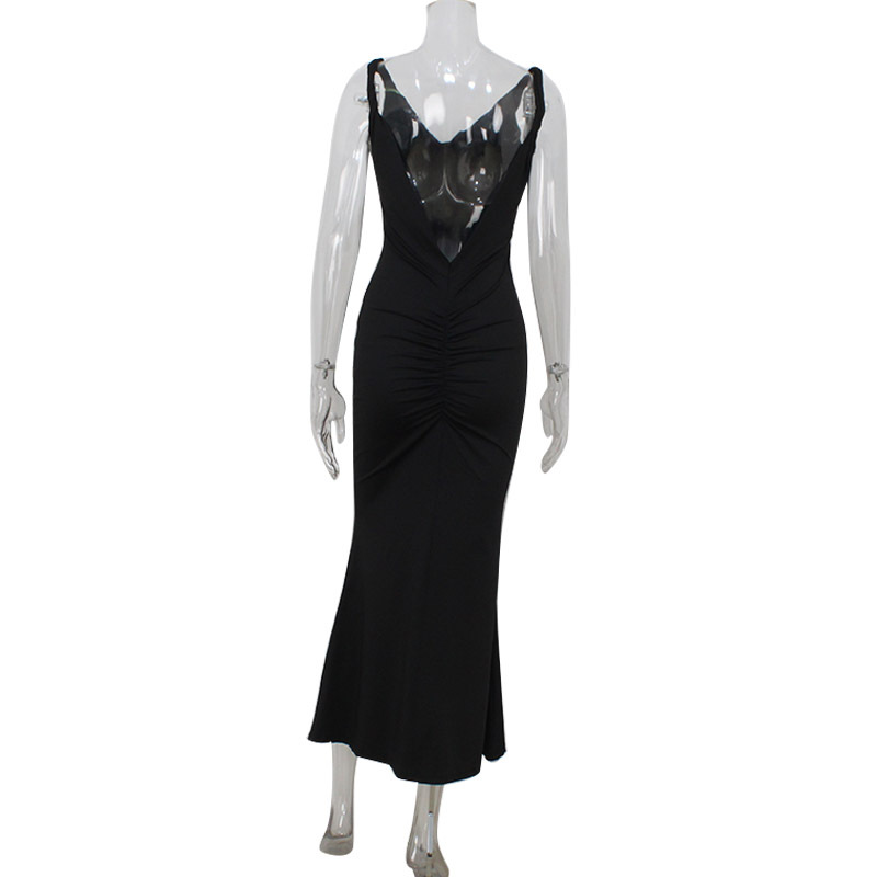 Sexy Deep V-Neck Halter Backless Fitted Slimming Long Dress – Elegant Mermaid Bodycon Gown for Wedding, Gala & Red Carpet