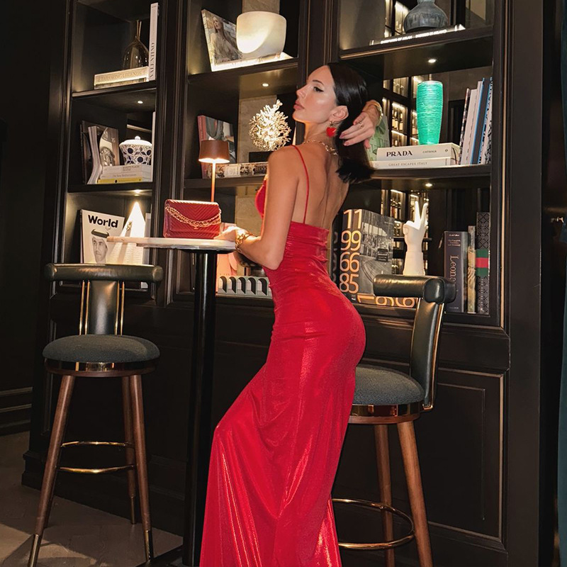 Elegant Sleeveless Long Dress – Fitted Sexy Open-Back Evening Gown for Wedding, Gala & Party Wear