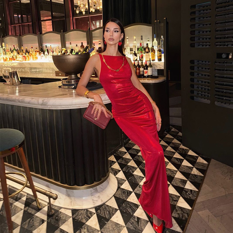 Elegant Sleeveless Long Dress – Fitted Sexy Open-Back Evening Gown for Wedding, Gala & Party Wear