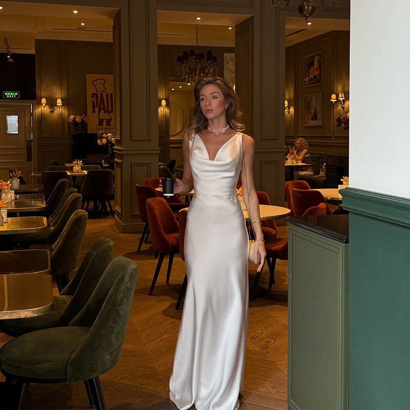 French Elegance Sleeveless V-Neck Satin Bodycon Long Dress – Elegant Women's Evening Gown