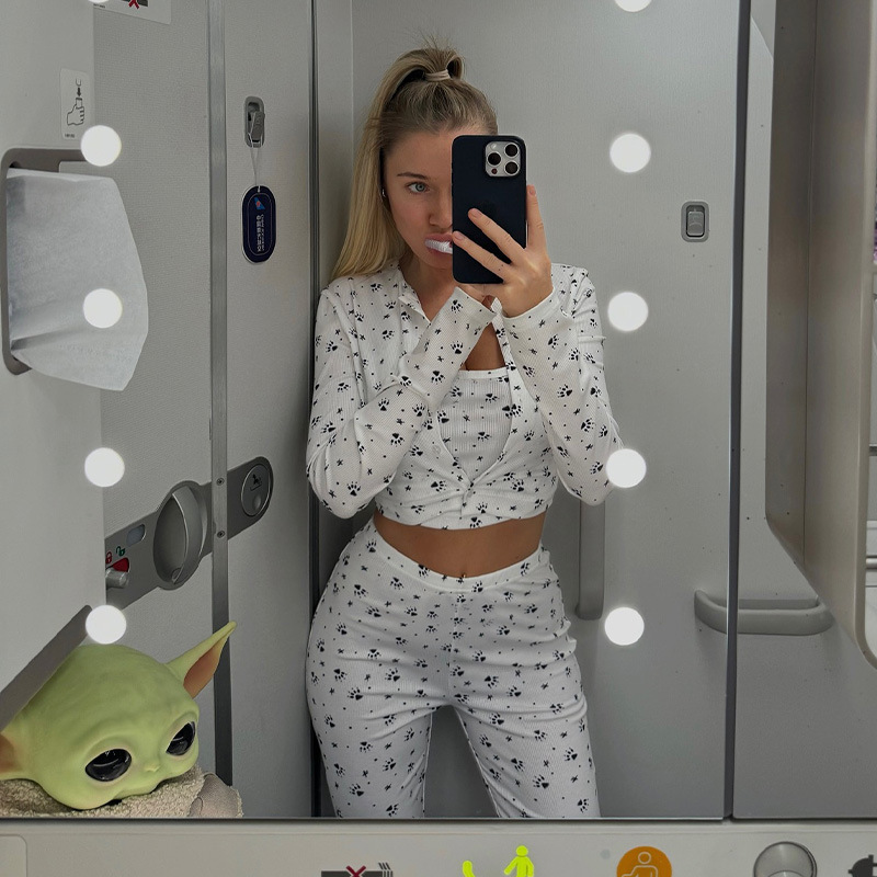 Minimalist Floral Ribbed Crop Top & Long Pant Set – Women's Lounge & Casual Two-Piece Pajama Outfit