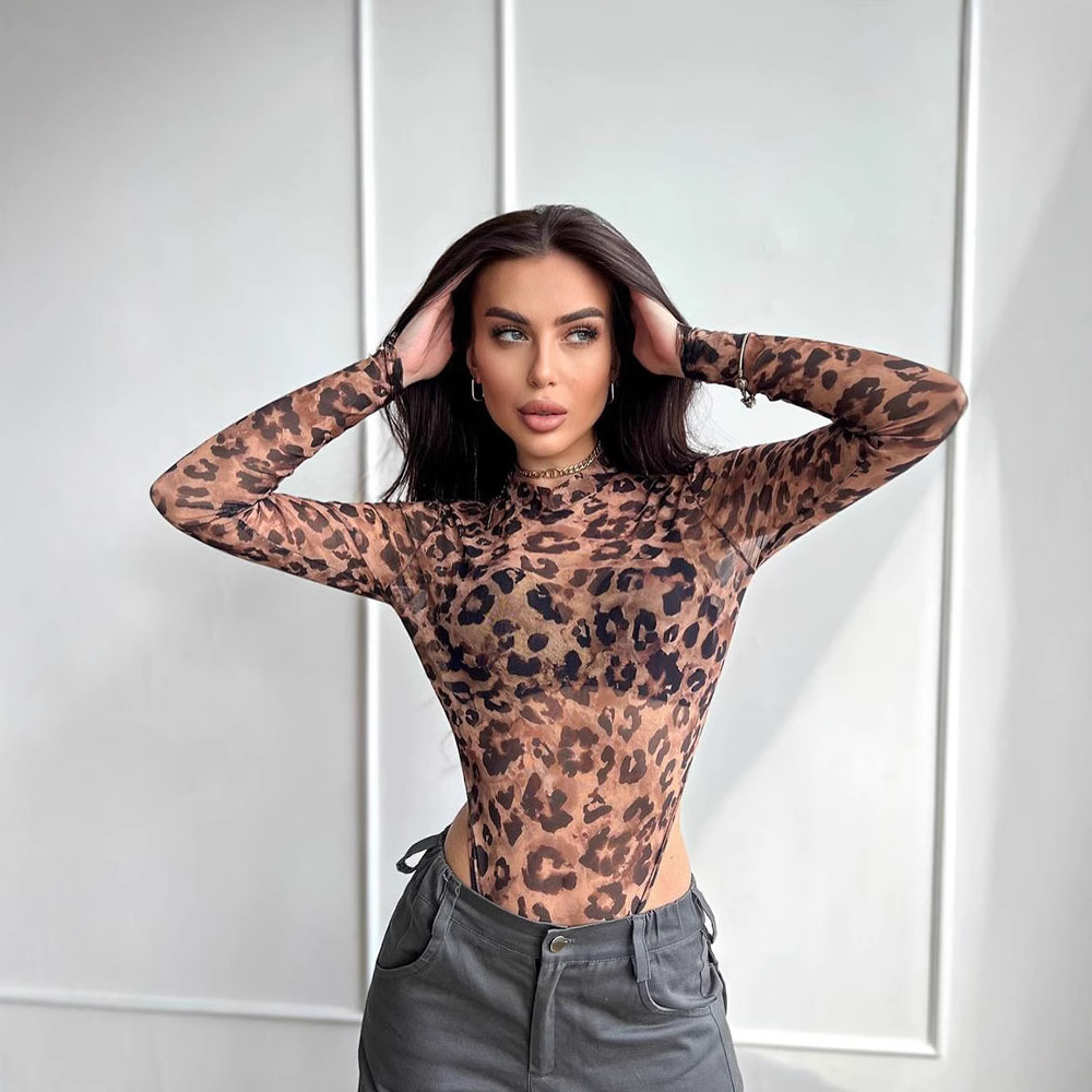 Edgy Babe Style Leopard Print Long Sleeve Round Neck Bodycon Top