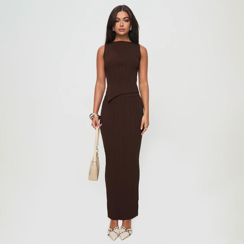 Solid Color Round Neck Asymmetrical Top & High-Waisted Long Skirt Set – Fitted 2-Piece Outfit for Women