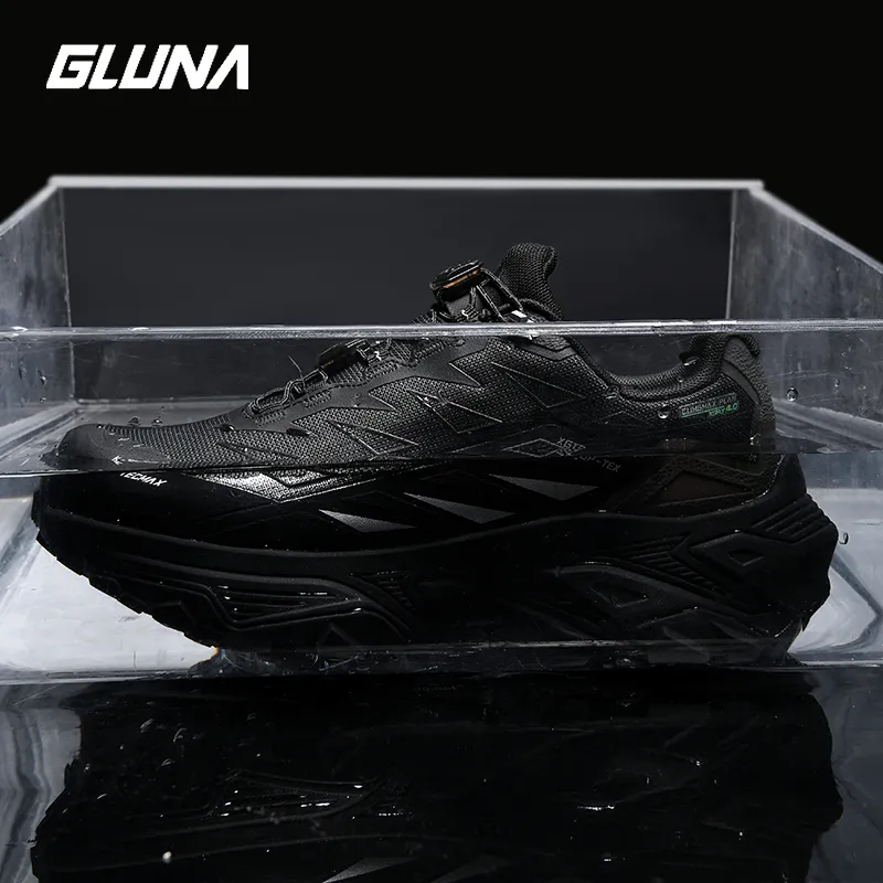 Hunt (Black)