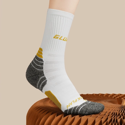 Antibacterial and deodorizing socks 02