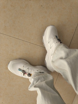 Grove (White) review Joshua R. Golackson 02