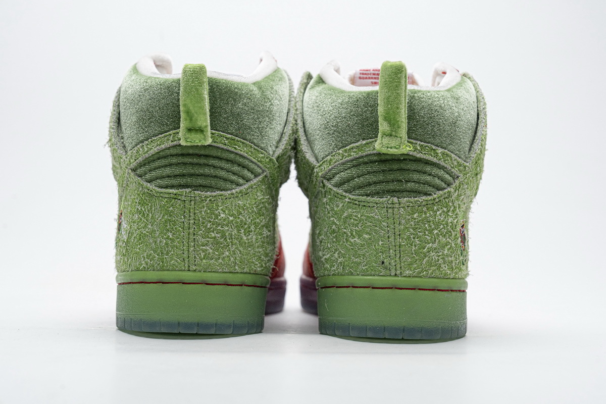 PK God Nike SB Dunk High Strawberry Cough CW7093-600