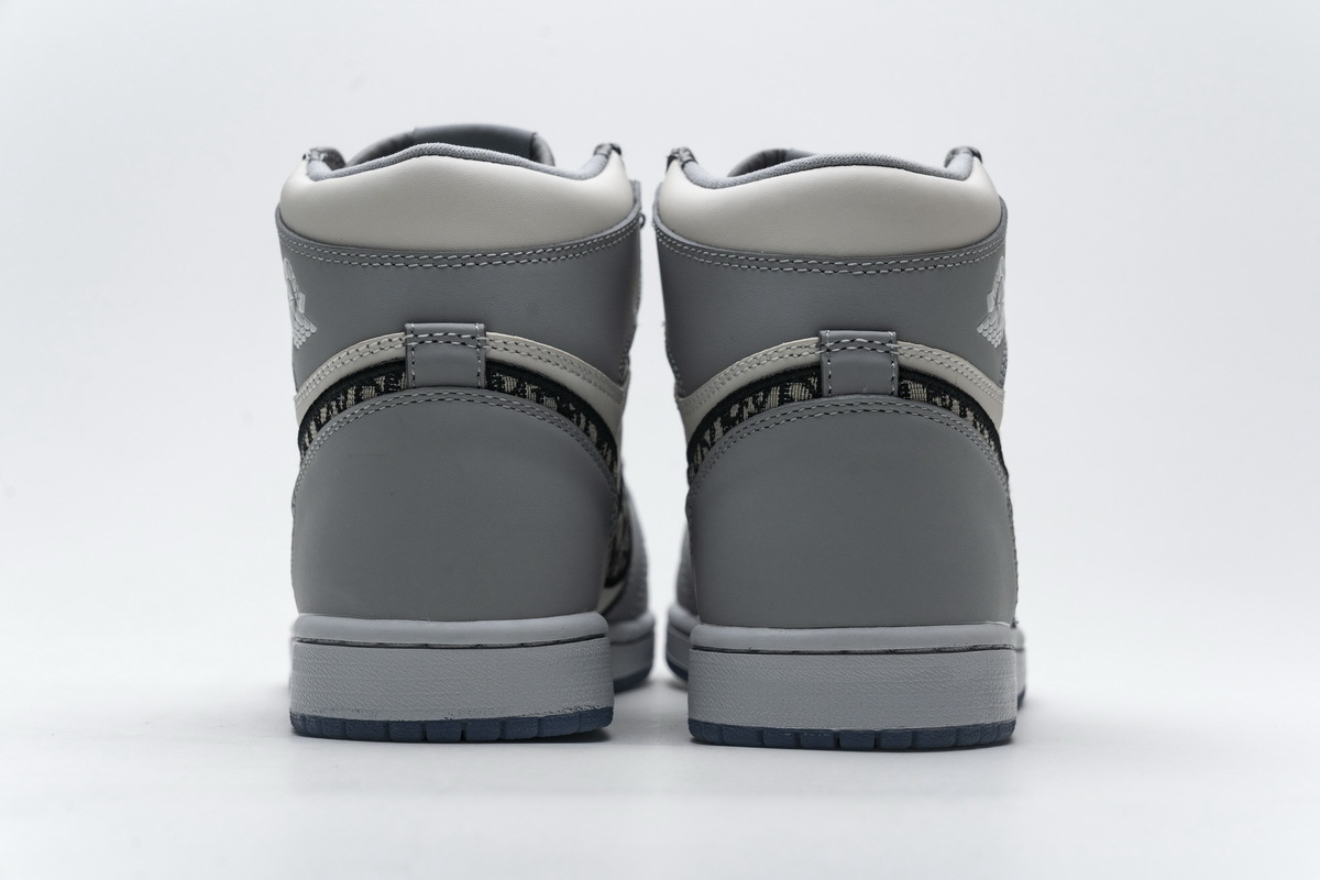 Yes Sneaker Air Jordan 1 Retro High CN8607-002