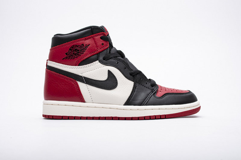 Yes Sneaker Air Jordan 1 Retro High Bred Toe 555088-610