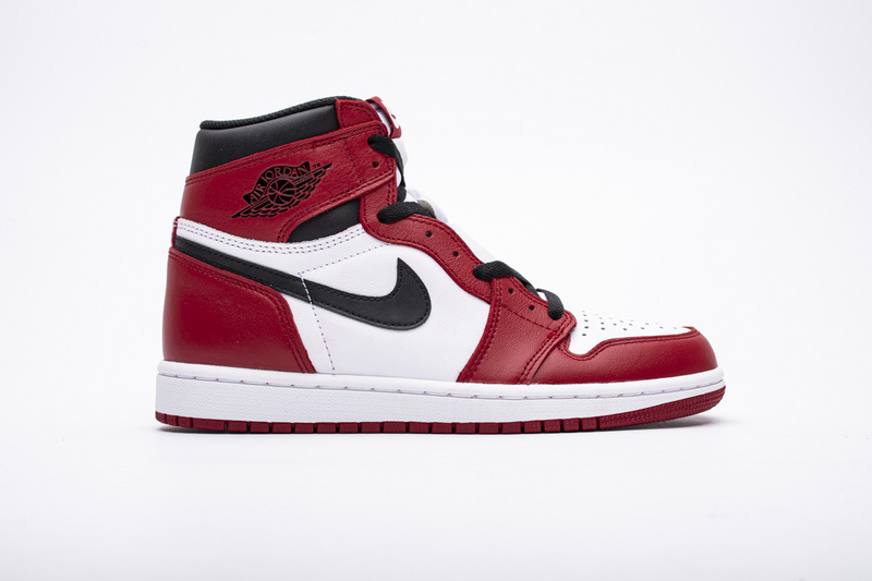 Yes Sneaker Air Jordan 1 Retro Chicago (2015) 555088-101