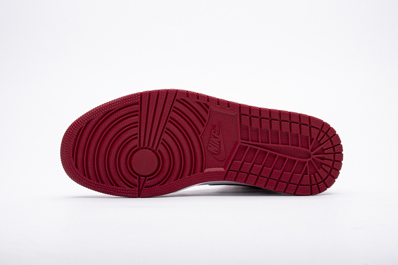 Yes Sneaker Air Jordan 1 Retro Chicago (2015) 555088-101