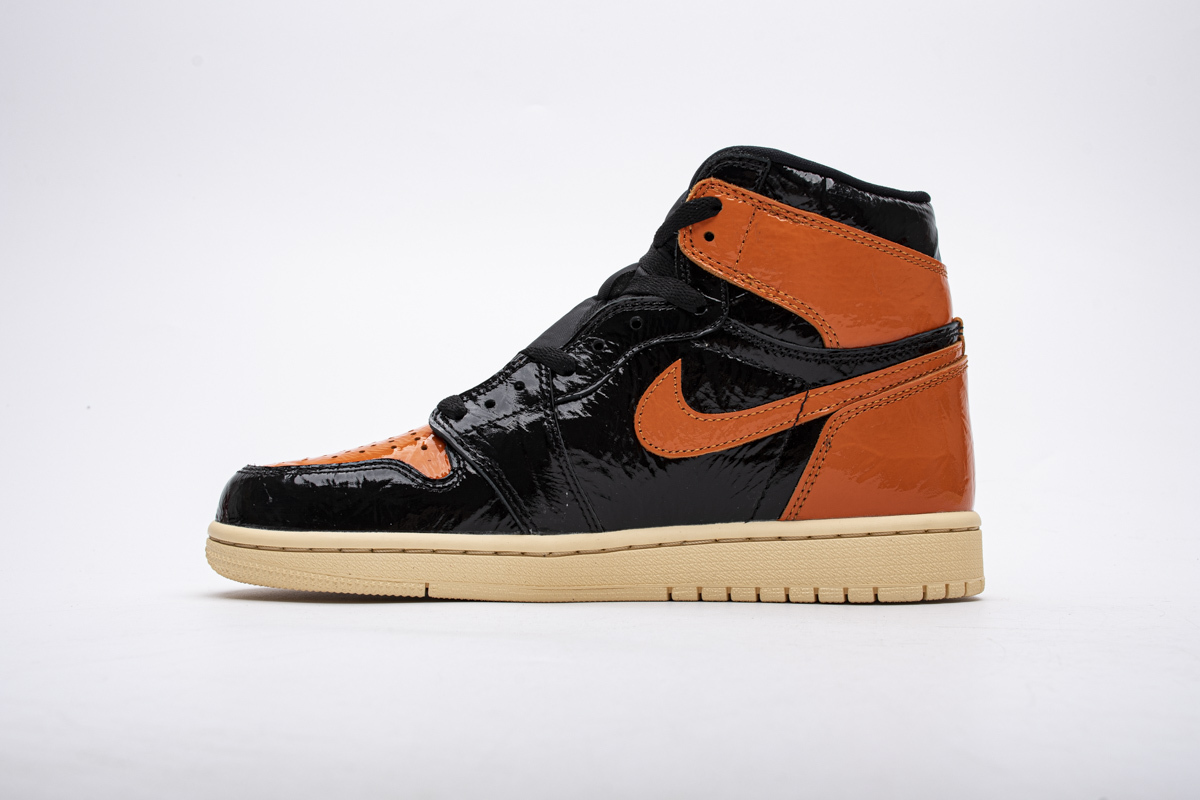 Yes Sneaker Air  Jordan 1 Retro High Shattered Backboard 3.0 555088-028