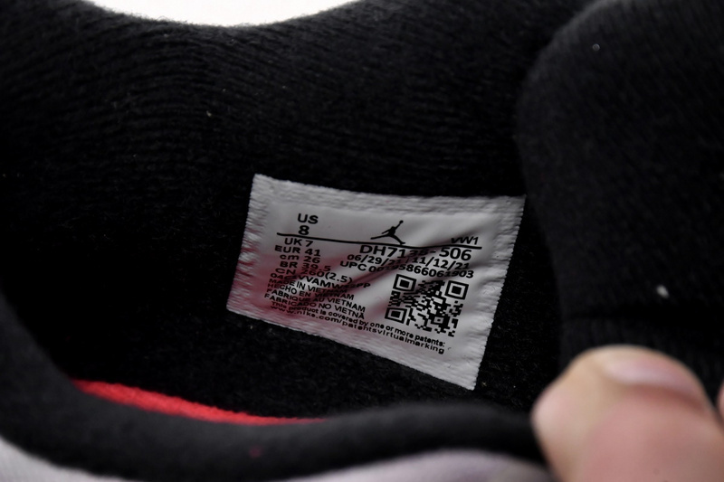 Yes Sneaker Air Jordan 4 Retro Zen Master DH7138-506