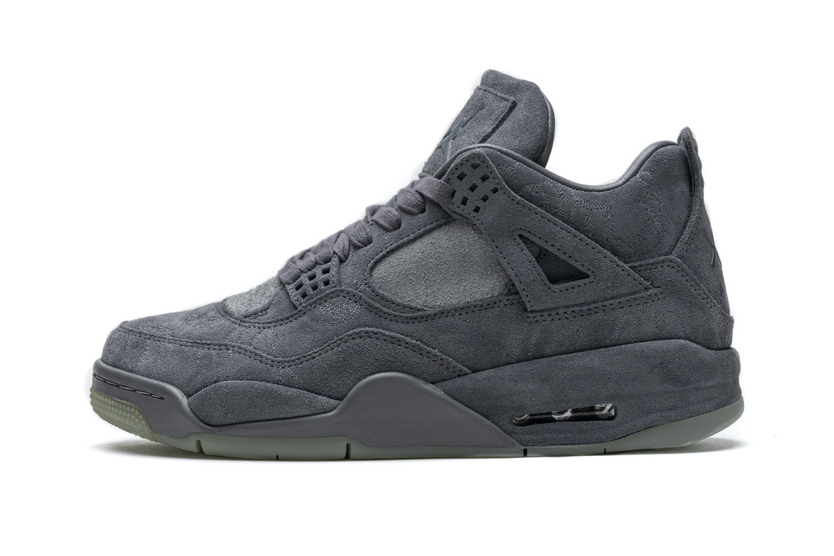 Yes Sneaker Air Jordan 4 Retro Kaws 930155-003