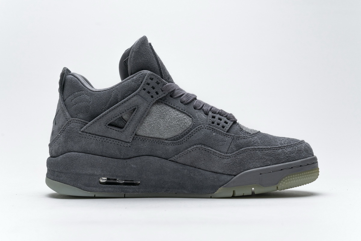 Yes Sneaker Air Jordan 4 Retro Kaws 930155-003