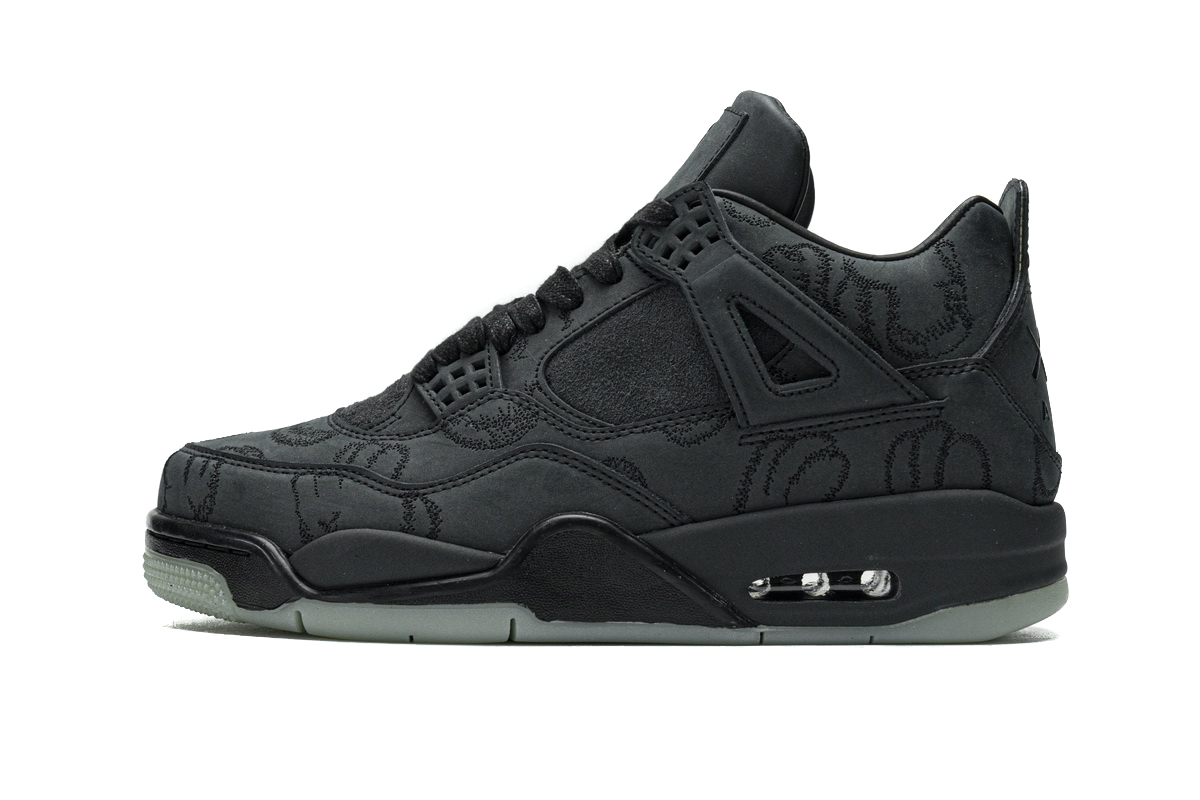 Yes Sneaker Air Jordan 4 Retro Kaws Black 930155-001