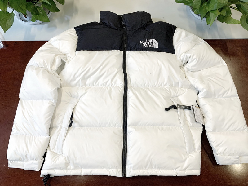 The North Face Splicing White And Black Down Jacket